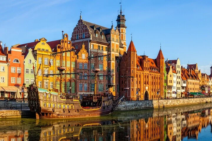 Gdynia malul mării, centrul orașului modernist și coasta baltică din Polonia