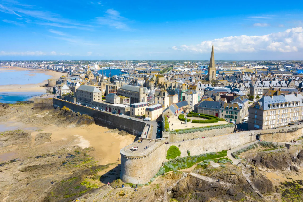 Destinație cu feribotul Saint-Malo