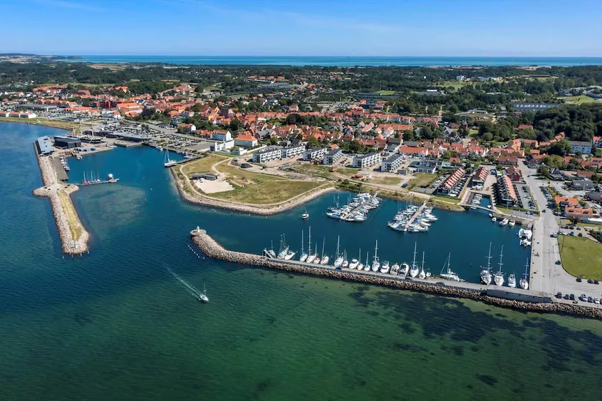 Port de feriboturi Ebeltoft