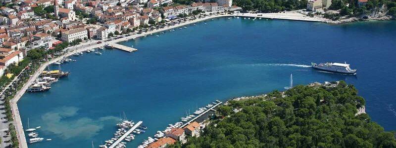 Stari Grad portul și orașul pe Hvar