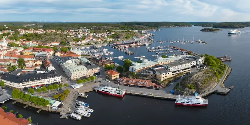 Strömstad portul și terminalul de feriboturi de pe coasta de vest a Suediei