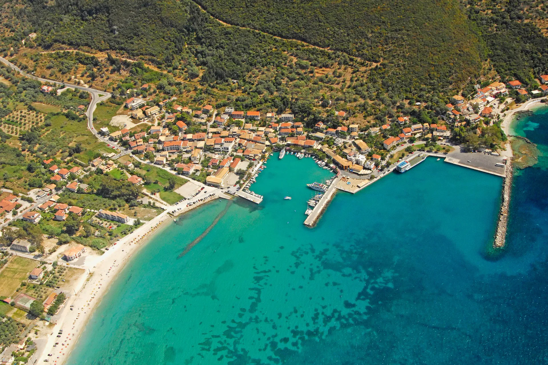 Portul de feriboturi Vasiliki, Lefkada