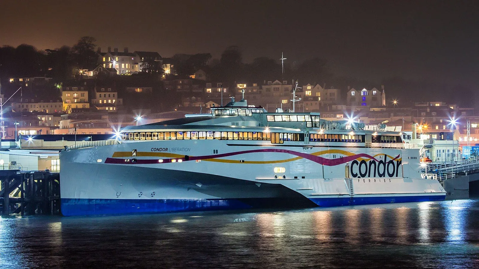 Feribotul Condor Ferries