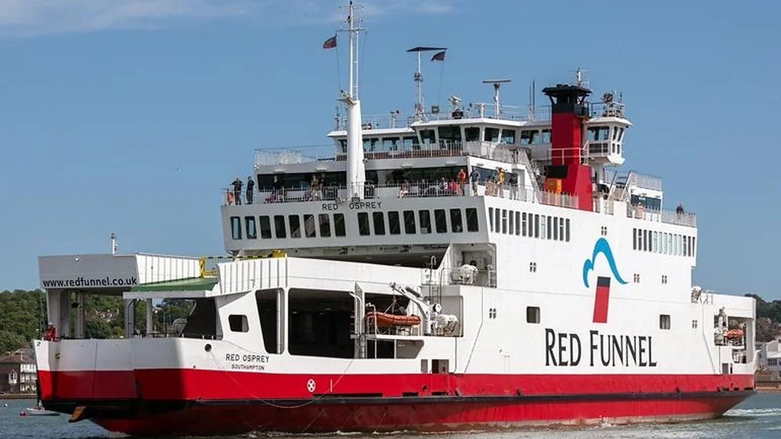 Feribotul Red Funnel